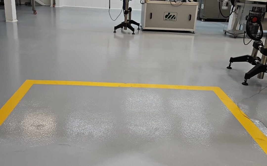 Paviment Epoxi d’Alt Rendiment per a Naus Industrials