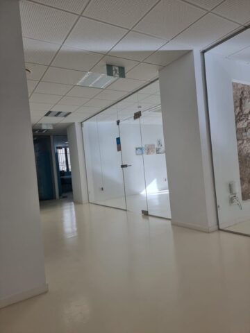 Consolidación de base para posterior acabado con multicapa de resina 100% sólidos3