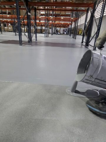 Pavimentación con resina epoxi continua3 Pavimentación con resina epoxi continua3