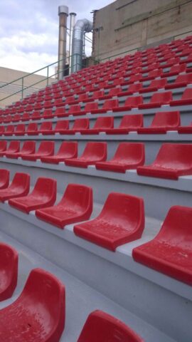 Renovación de las Gradas en el Campo de Fútbol1